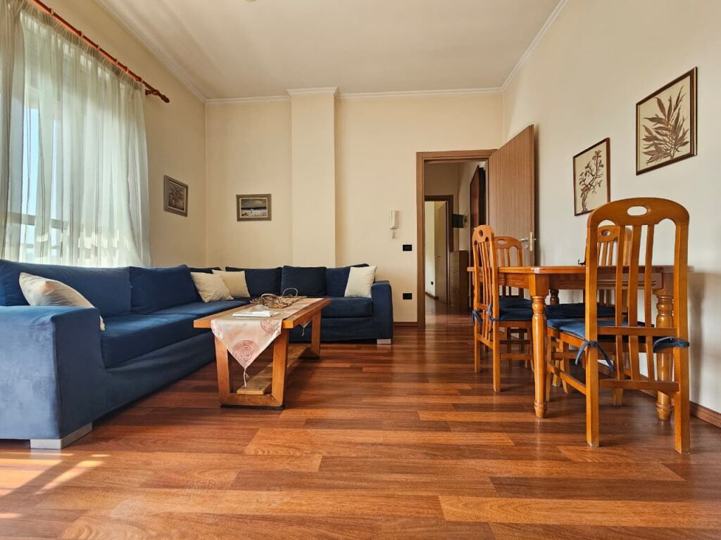 Apartment 1+1 fully furnished for rent near Pazari i Ri