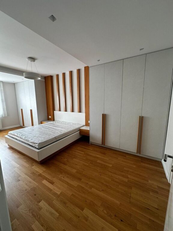 Apartment for rent 3+1+2+2 parking Paris Municipality