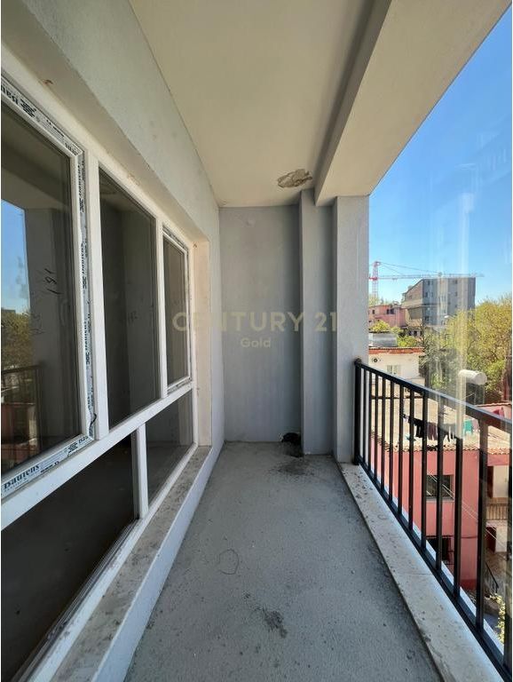 VENDIAMO APPARTAMENTO 1+1 VICINO ALL'OSPEDALE AMERICANO 2! 126.000 €