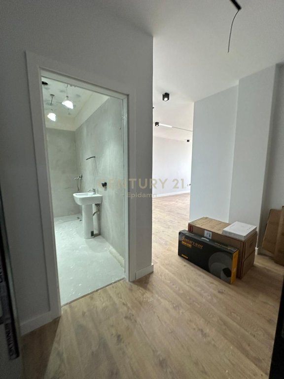 Appartamento 1+1 con vista mare in vendita a Qerret, Durazzo