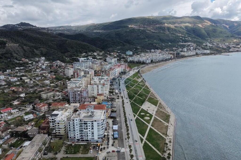 🔥🌊 OCCASIONE ELITARIA – SPAZIO COMMERCIALE IN PRIMA FILA, LUNGOMARE VLORË 🌊🔥