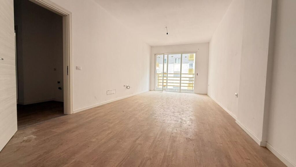 Apartment 1+1 for sale in Lapraka