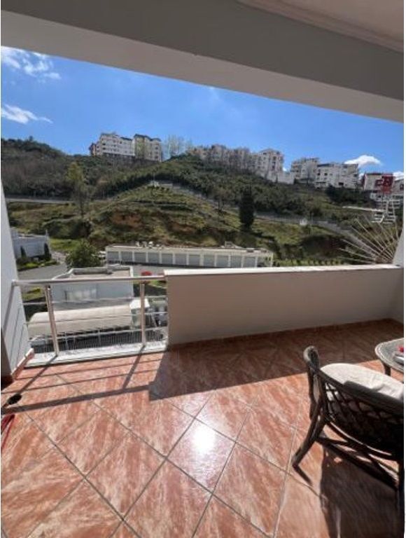 Fresk, Appartamento 2+1+Cucina Separata! 420 € /Mese