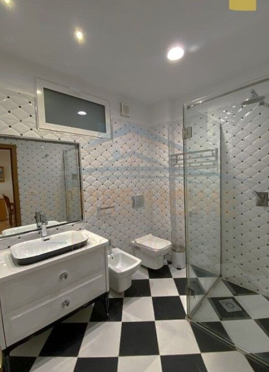 For sale, Apartment 2+1+2, Mine Peza Street, Tirana