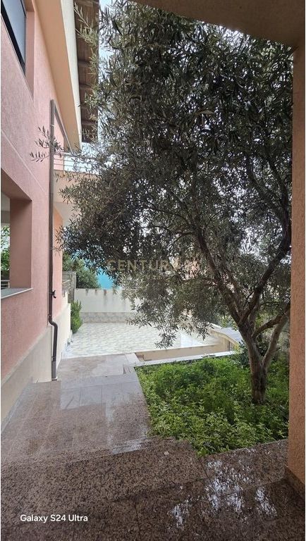 VILLA IN VENDITA NEL CENTRO DI DURAZZO !!!!!!!!!