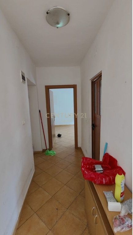 Affittiamo un appartamento per uffici presso la Scuola di Balletto!