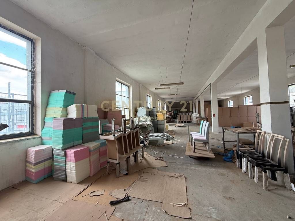 MISTO MAME, WE RENT WAREHOUSE FOR 2,600 € /Month