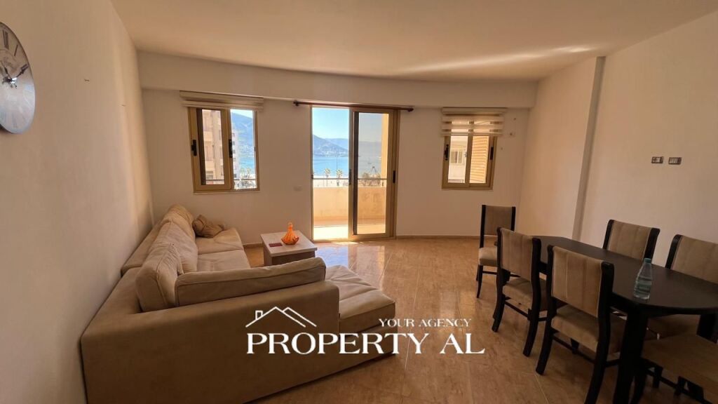 appartamento in vendita sul lungomare con vista mare