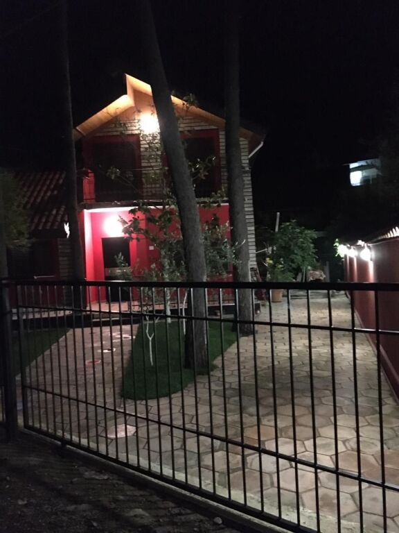 Villa for Sale in Golem