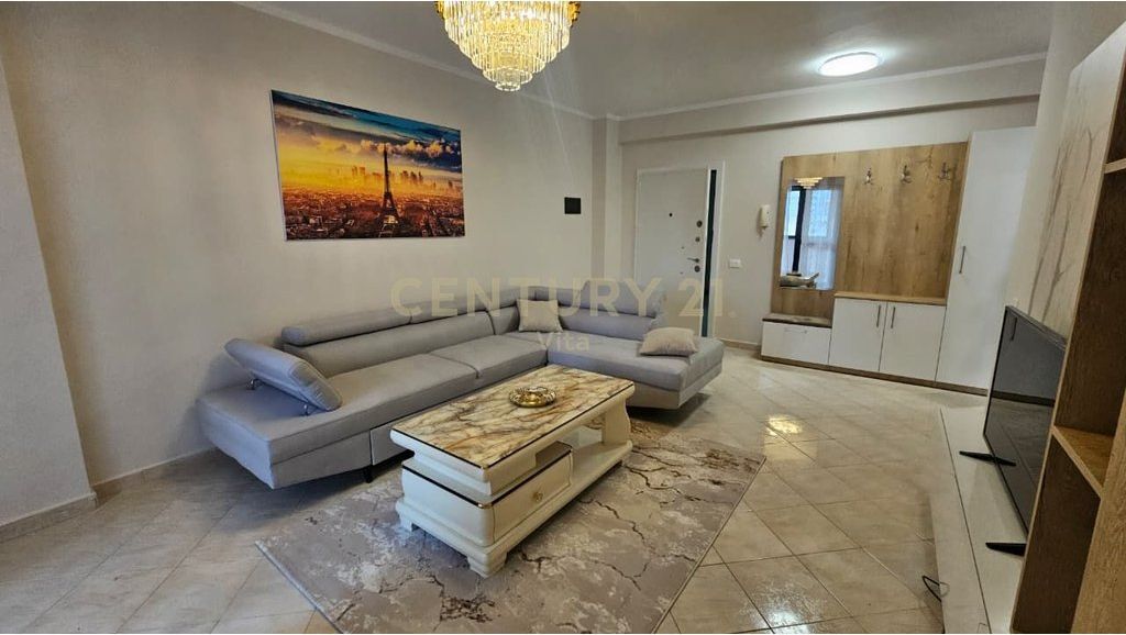 Appartamento 2+1 in vendita vicino al Mercato di Frutta e Verdura, Durres !!