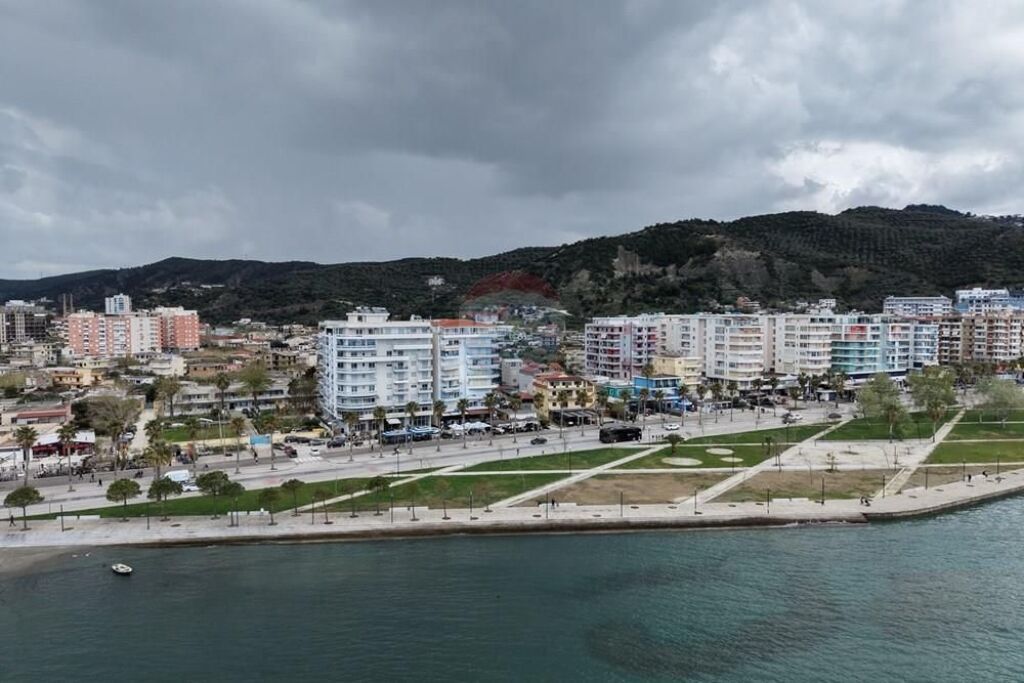 🔥🌊 OCCASIONE ELITARIA – SPAZIO COMMERCIALE IN PRIMA FILA, LUNGOMARE VLORË 🌊🔥