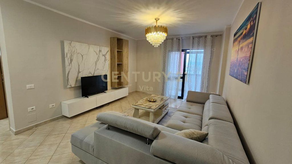 Appartamento 2+1 in vendita vicino al Mercato di Frutta e Verdura, Durres !!