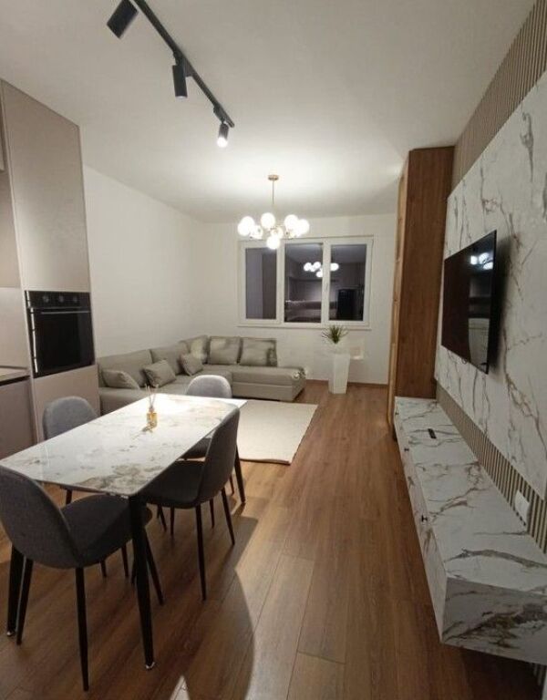APARTMENT 1+1 FOR RENT, NEAR THE AMERICAN EMBASSY, TIRANA!