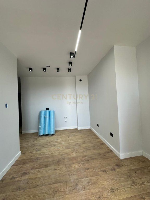 Appartamento 1+1 con vista mare in vendita a Qerret, Durazzo