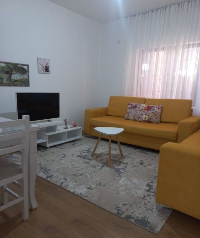 Apartament per qira tek Ish Kombinati i Mishit, Rr. Hysen Selmani, 5 maji