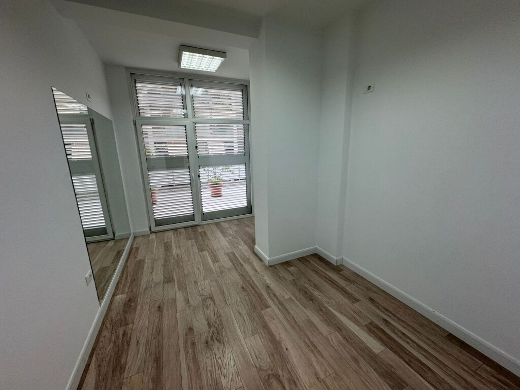 Office space for rent Kika 2