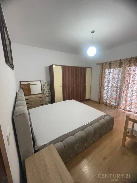 For rent 1+1 at Pazari i Ri, near Optika Roma 600 € /Month
