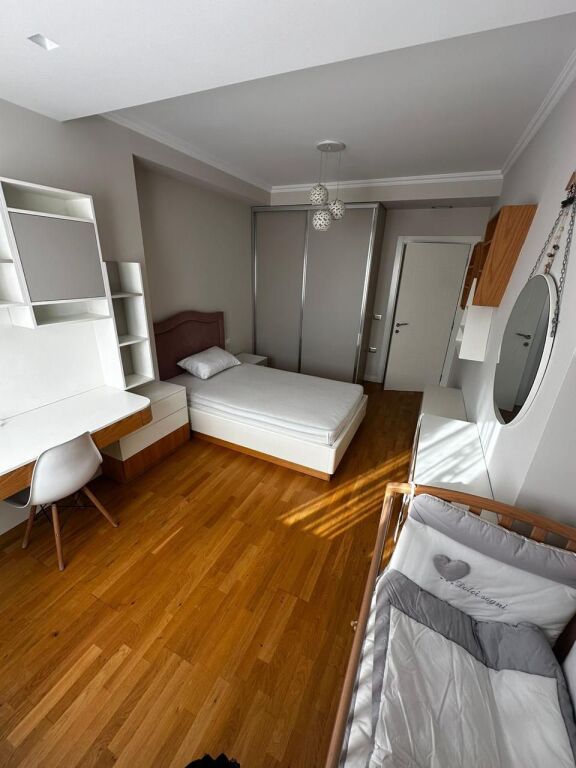 Apartment for rent 3+1+2+2 parking Paris Municipality