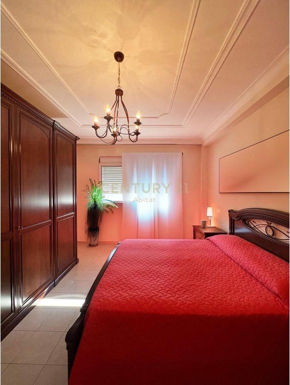 Ish-Blloku: APARTMENT 2+1+2 FOR RENT 1,200 € /Month