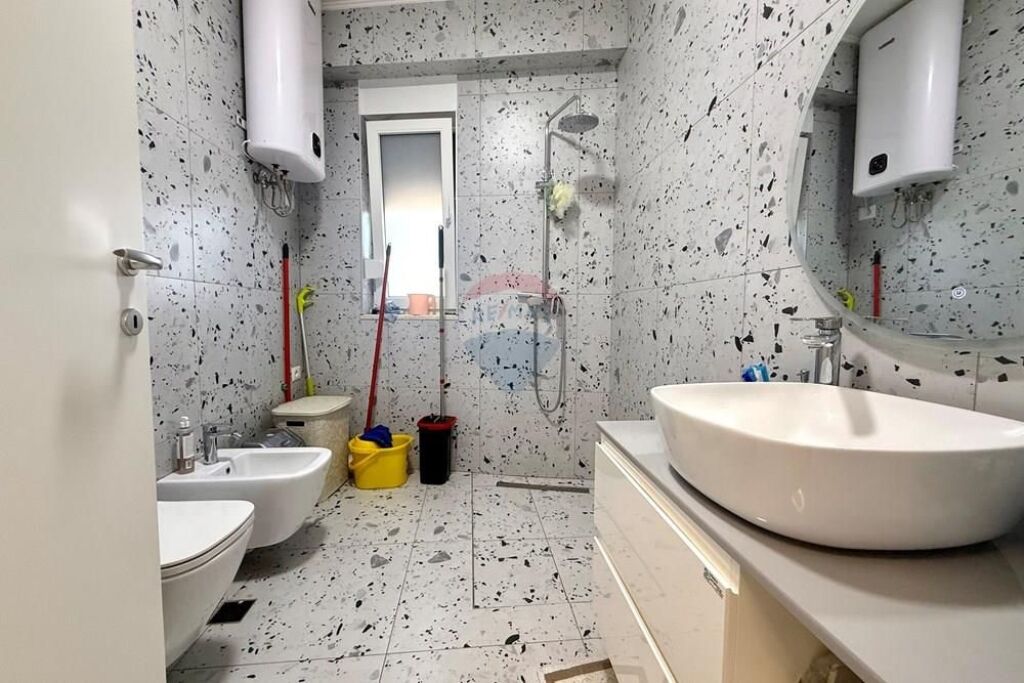 Apartment - For Sale - New Boulevard, Tirana