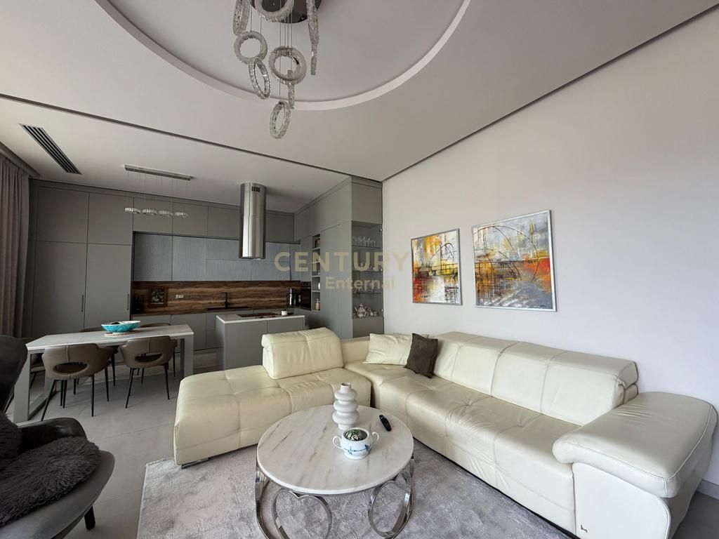Appartamento 3+1 con parcheggio in vendita a Golden Park 3.
