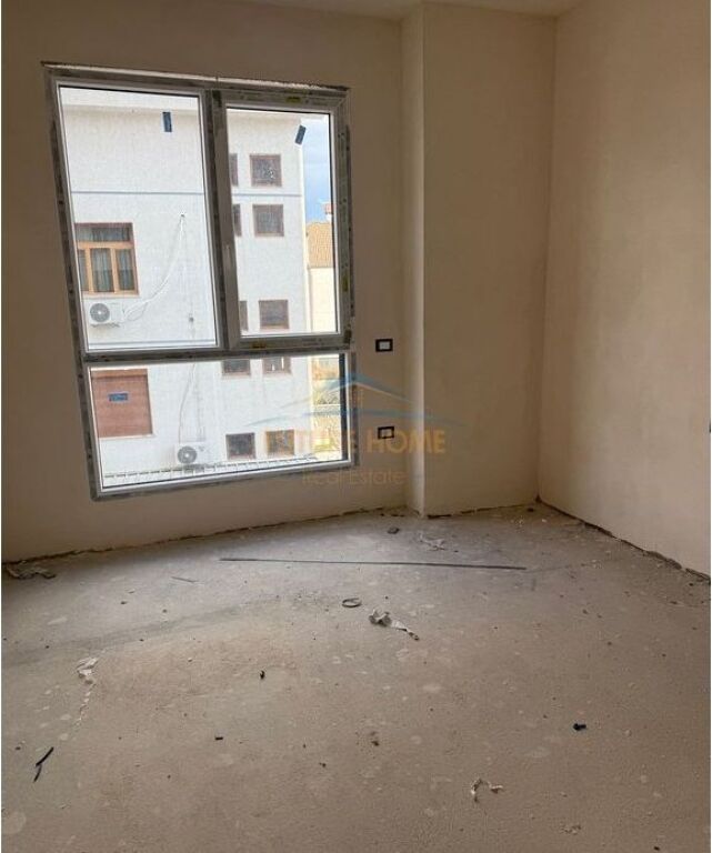 For sale, Apartment 2+1+2, near Alidemi Field, Tirana, Tirana.