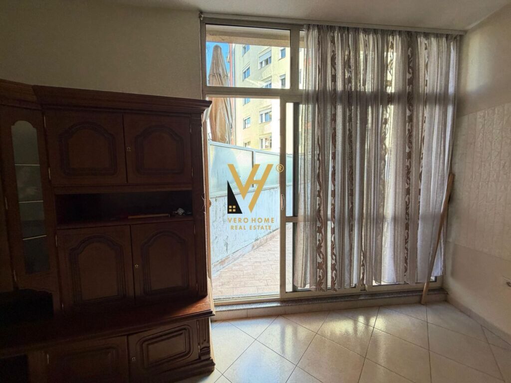 APPARTAMENTO 1+1+VERANDA IN AFFITTO A ASTIR 40.000 LEKE