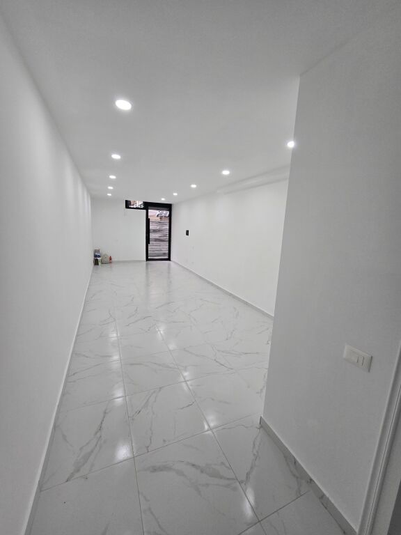 Opportunity, shop at the former Nisheraku, 48 m2, 80 thousand euros negotiable