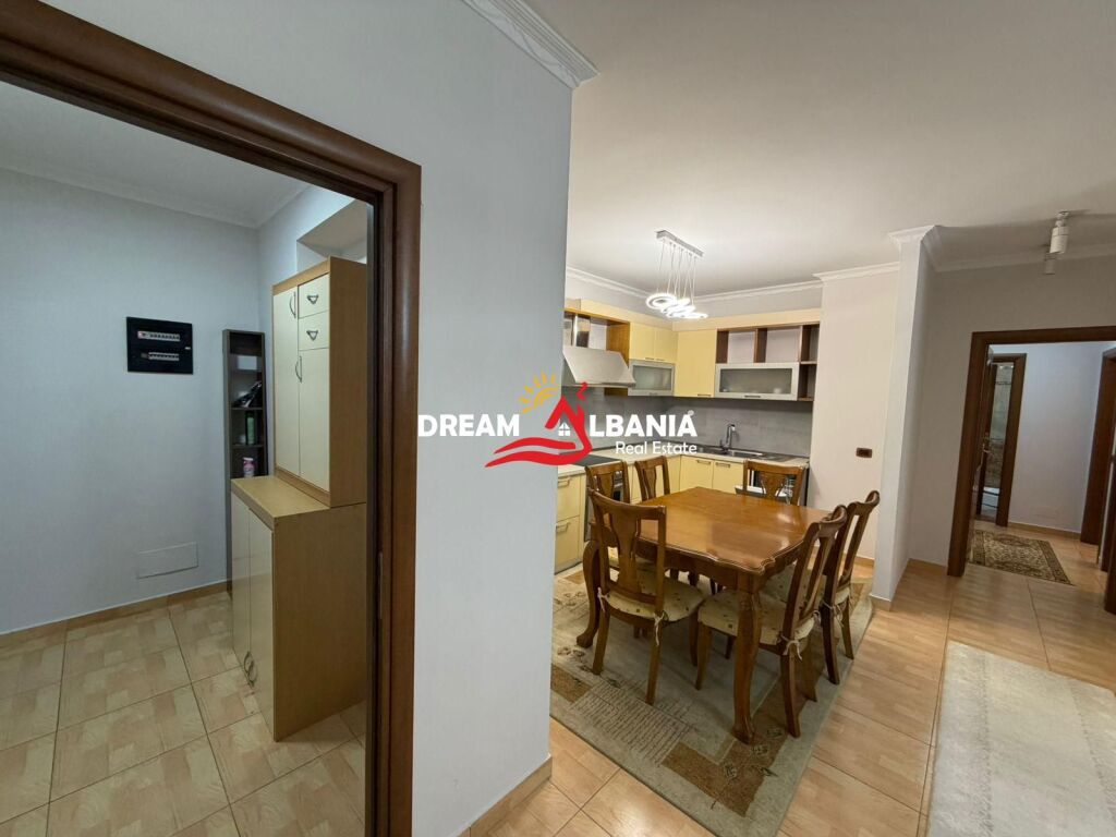 Jepet me qera apartament 2+1+2 tek 21 Dhjetori prane Joenes (ID 42215521)