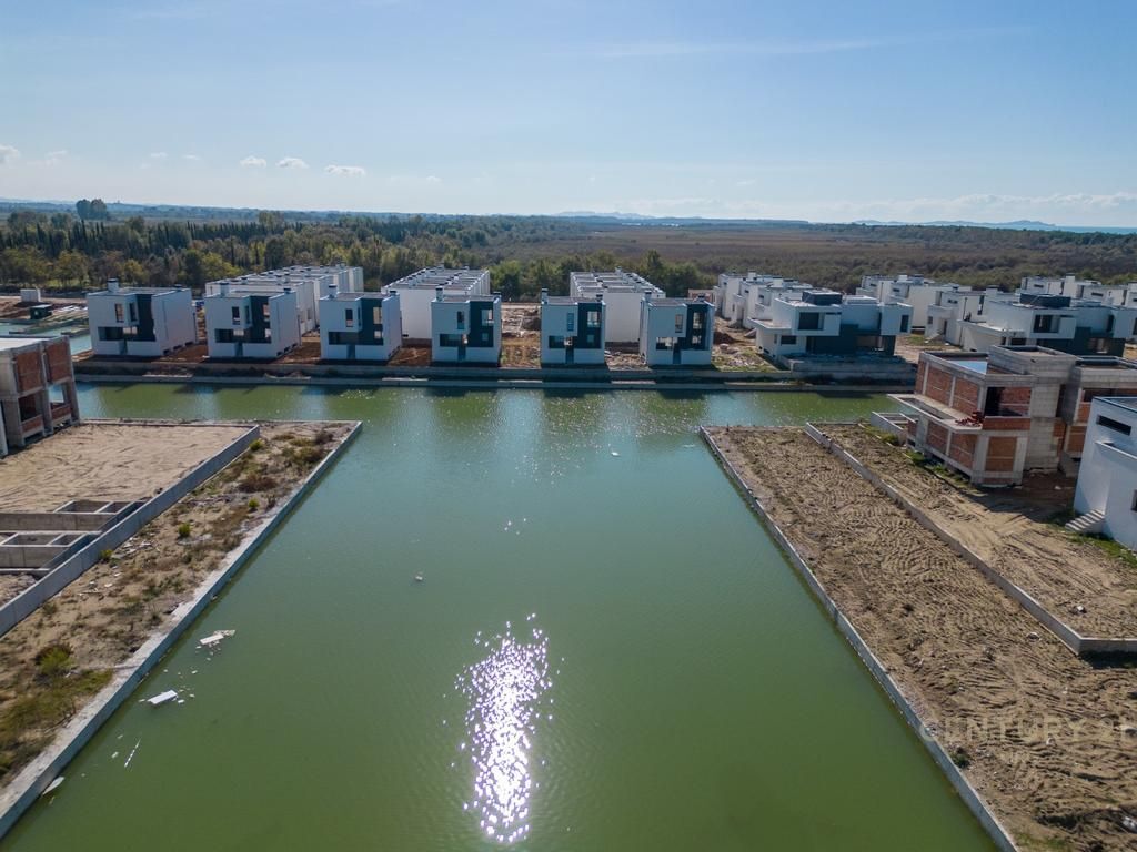 VILLE INDIVIDUALI IN TURQUOISE MARINA!