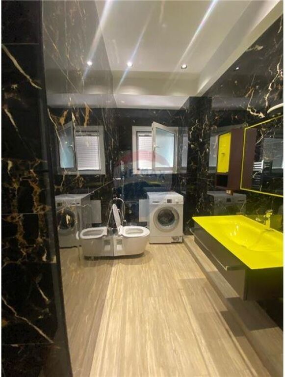 Apartament luksoz 1+1+Post Parkimi te