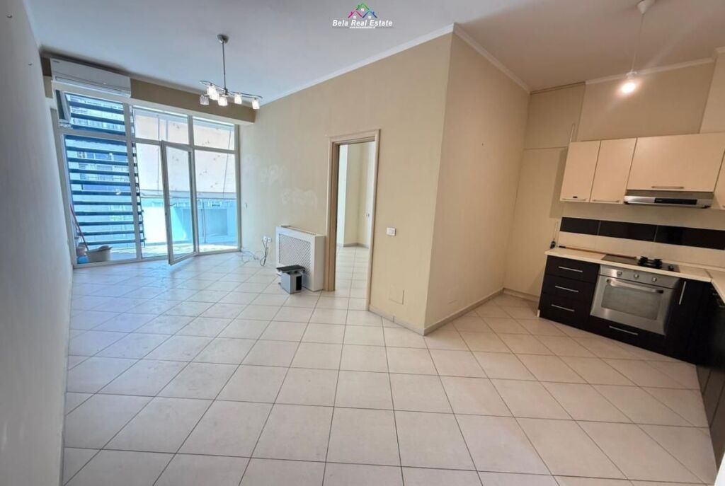 Appartamento In Vendita 1+1 Vicino a Komuna e Parisit (ID B110563) Tirana