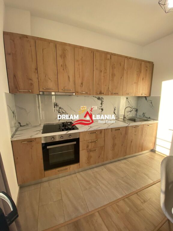 Piano ville 2+1 in affitto in via Azem Galica vicino all'anello a Paskuqan (ID 4251444)
