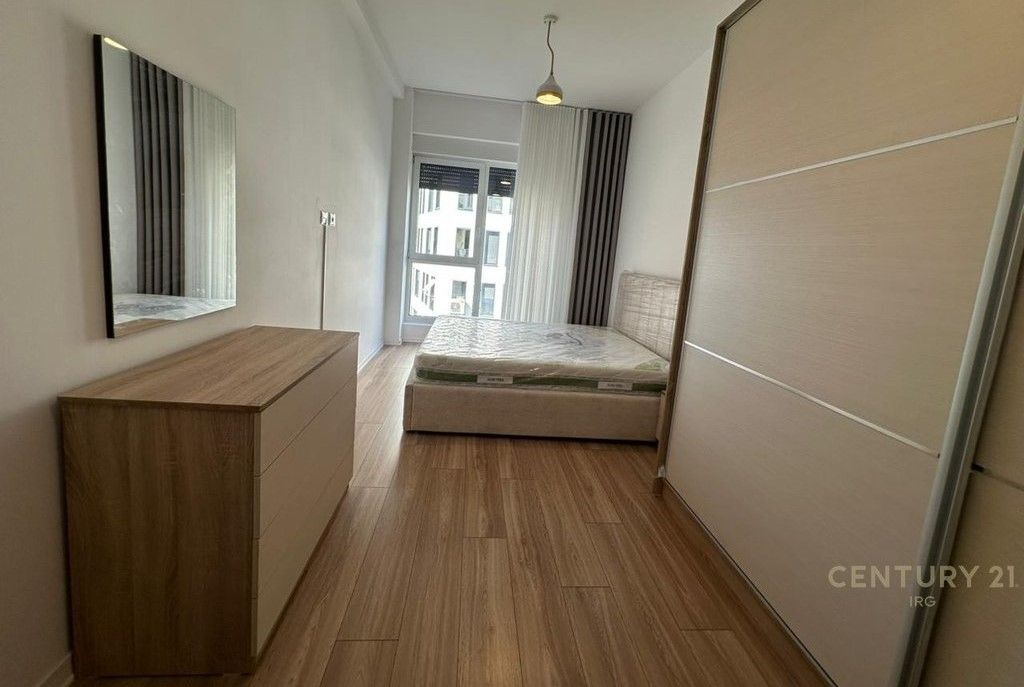 Jepet me qera apartament 1+1 tek Kompleksi Magnet, në zonën e 21 Dhjetorit