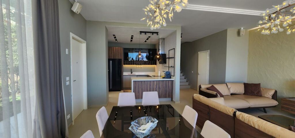 LUXURY VILLA AT 📍 GREEN COAST 1