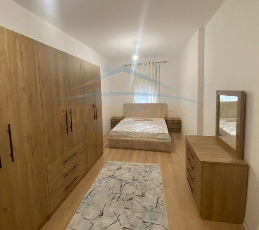 Qira Apartament 2+1+2, 5 Maj, Tiranë