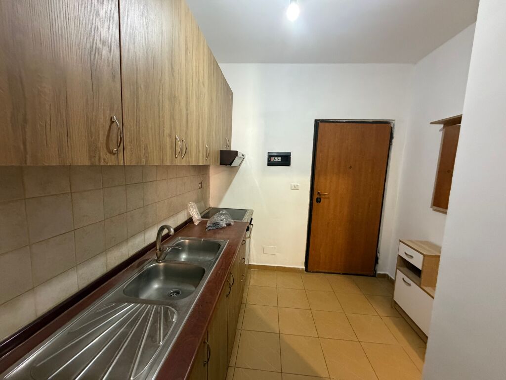 Gas stove with balcony, in Welli Astir, price 350 euro