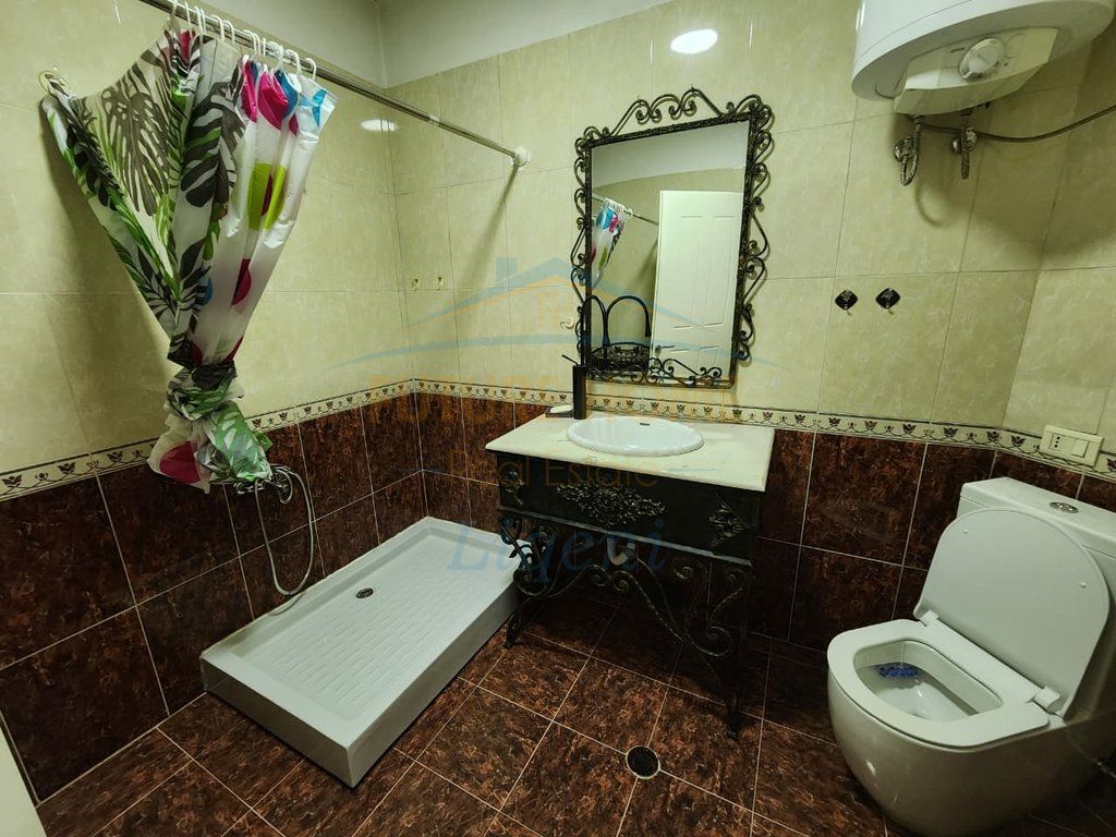 Affitto, Appartamento 2+1, Bulevardo i Ri, Tirana.