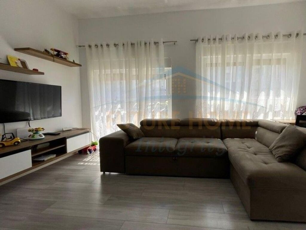 For sale, Apartment 2+1+2, Mangalem Complex, Tirana.