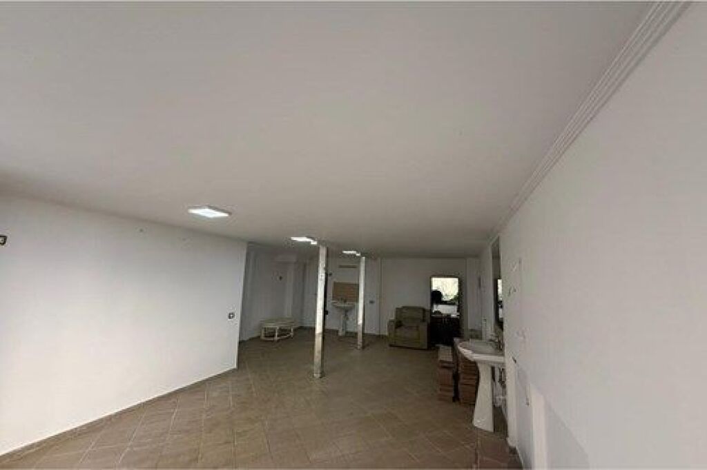 SHITET-DYQAN-PALLATET CABEJ-TIRANE(530581008-79)