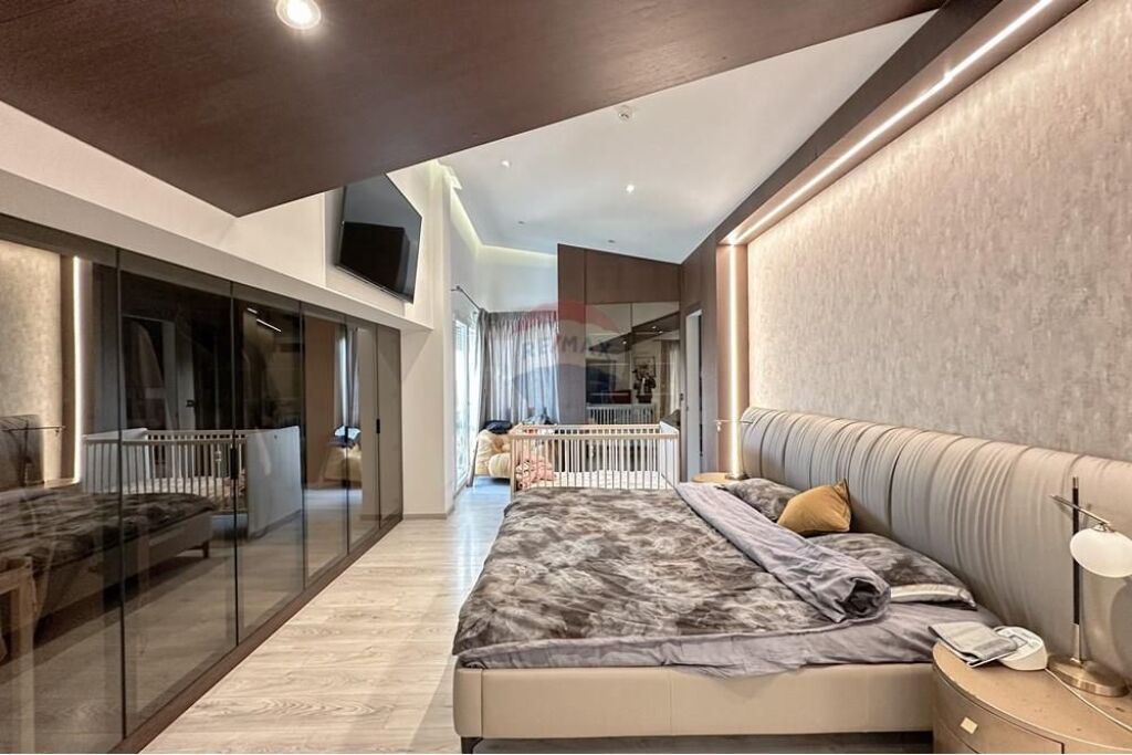 Luxury Villa for rent at Long Hill !
