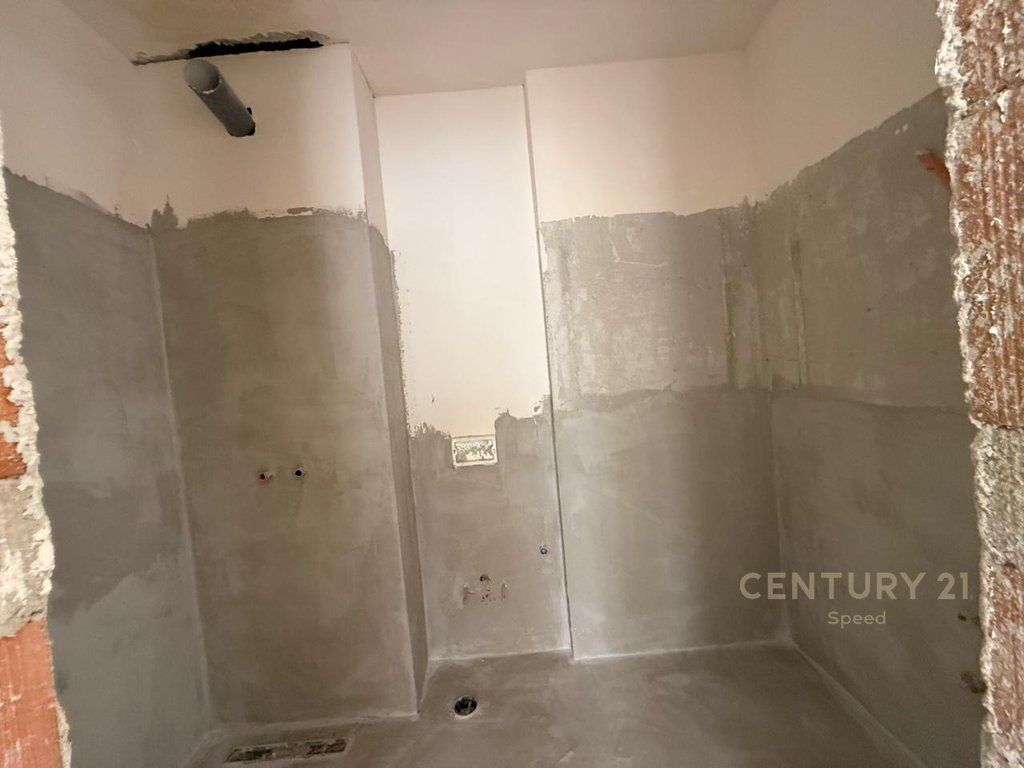 Apartment 2+1+2 for sale at the Dry Lake! 250,000 €
