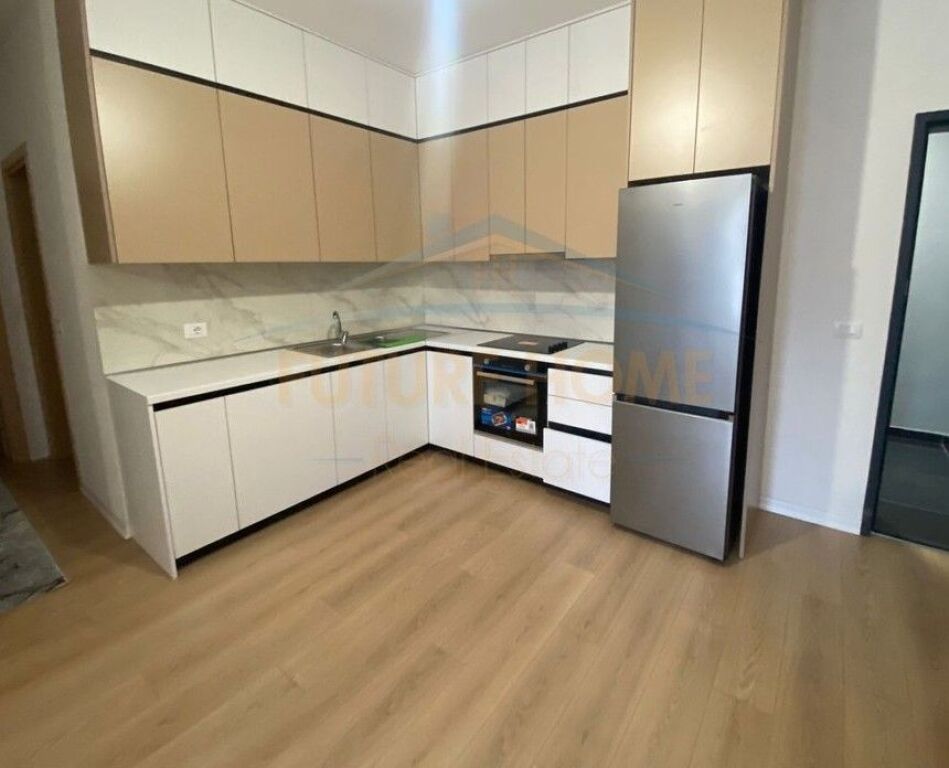 Qira Apartament 2+1+2, 5 Maj, Tiranë