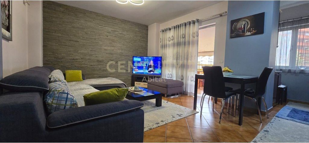 APPARTAMENTO 3+1 DI FRONTE A DELIJORGJI!