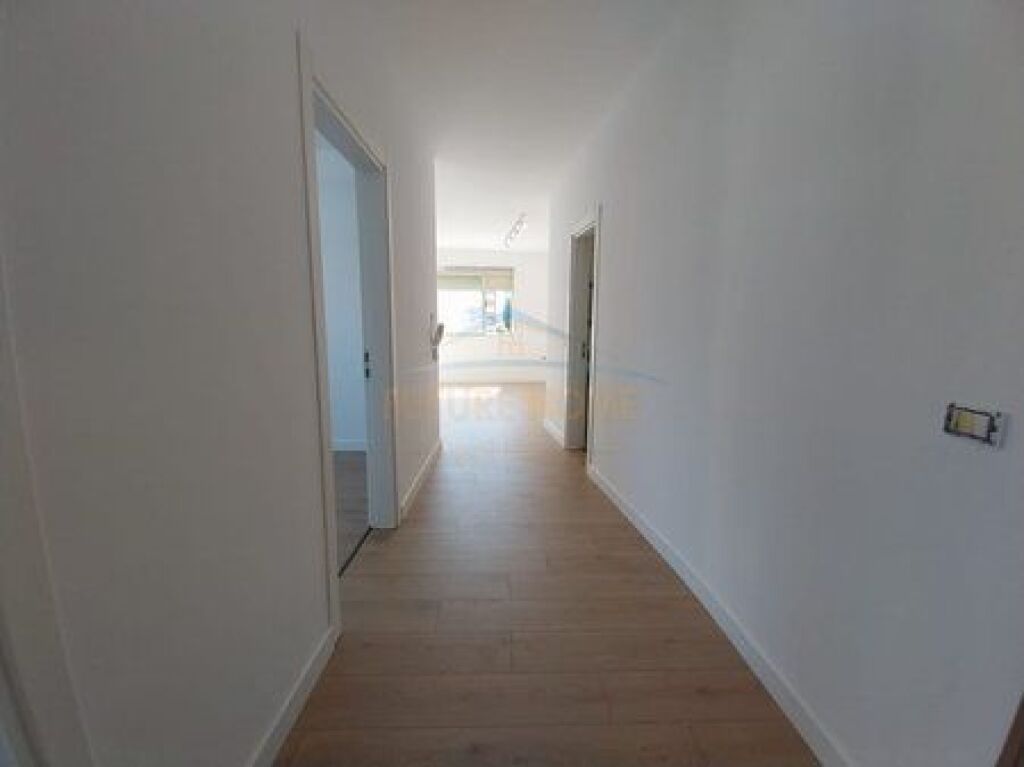 For sale, 2+1 Apartment, Melisa Pastry Shop, Fresk.