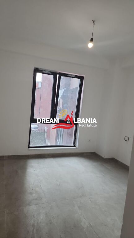 Business Premises for Rent between Myslym Shyri Street and Kavaja Street (ID 42611421)