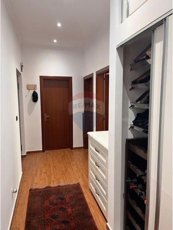 Apartment 3+1+2+parking for rent in Bllok