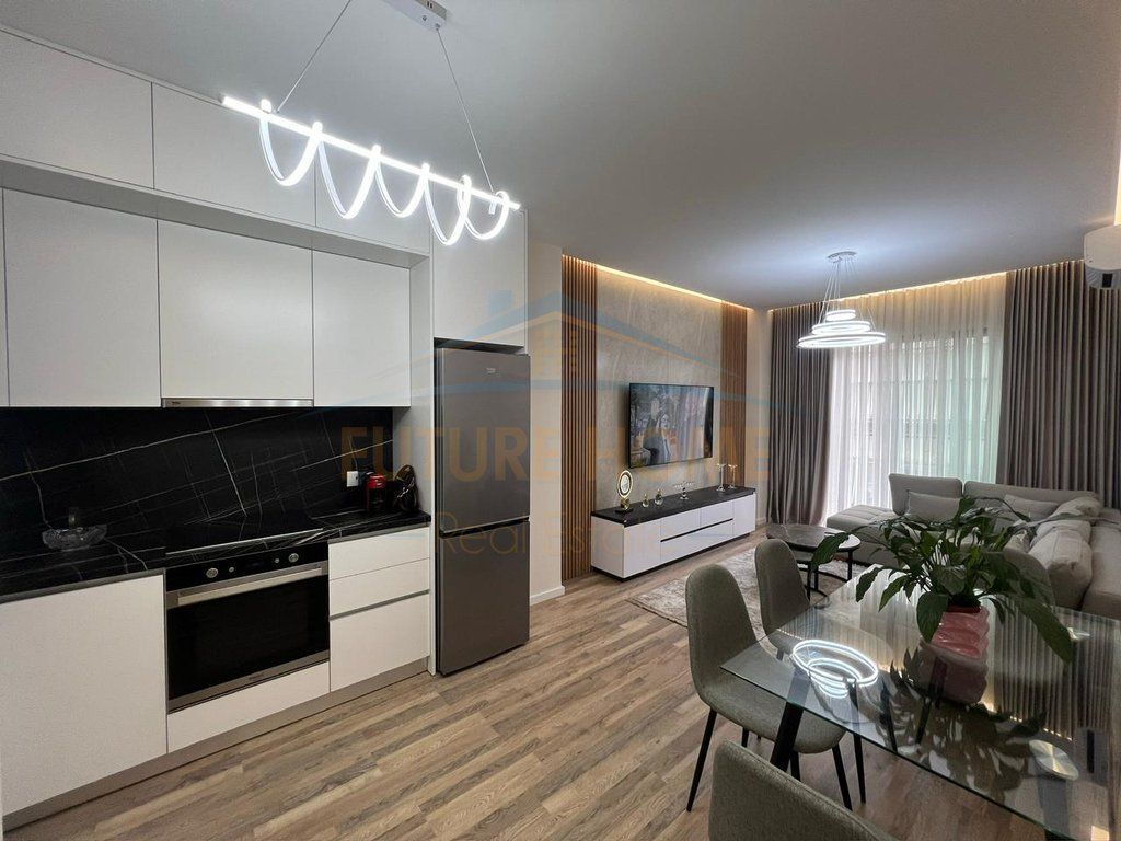 Affitto, Appartamento 1+1, Via dei Kosovari, Tirana