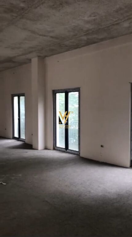 OFFICE 153 M2 FOR RENT ON SALES STREET 3,000 EURO