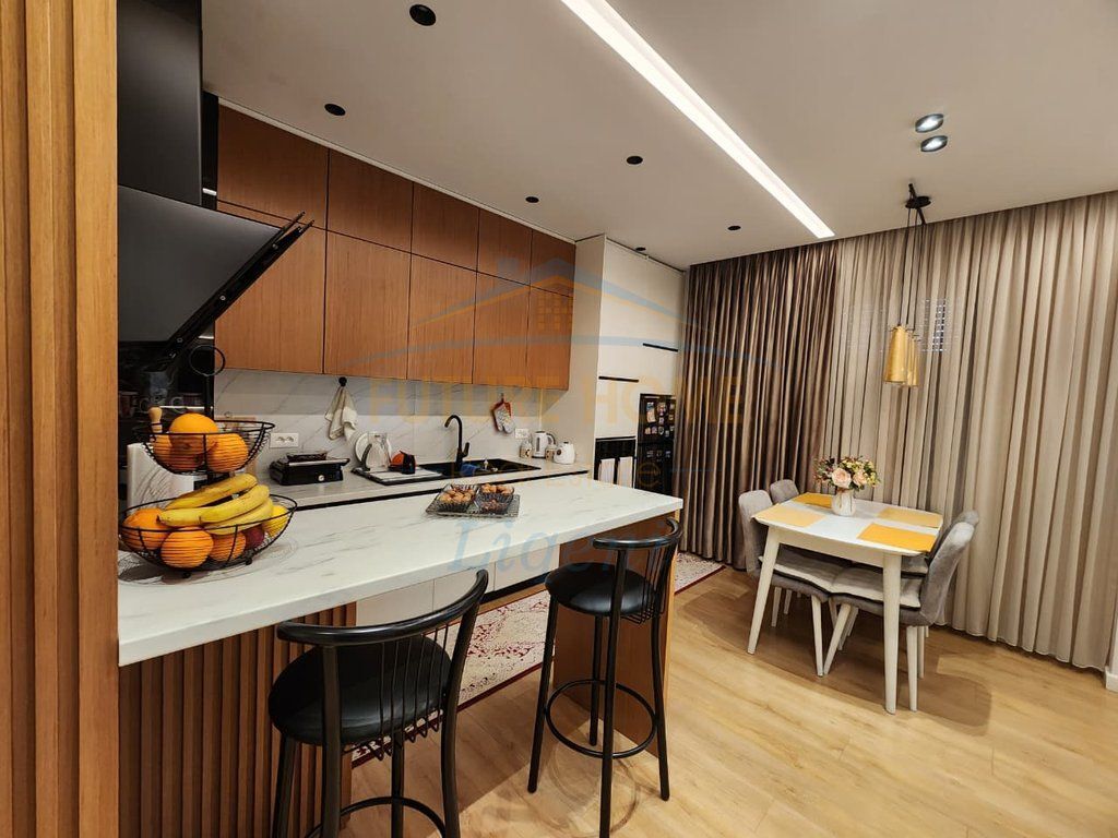 For sale, Apartment 2+1+Parking Space, Dry Lake, Tirana